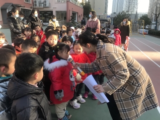 C:\Users\27210\Desktop\升旗\IMG_3198.JPGIMG_3198